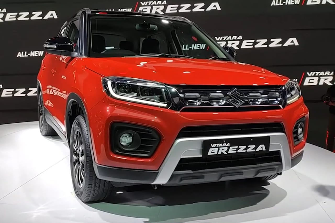 Maruti Suzuki brezza मार्केट में मचा रही शोर चलिये जानते है ऐसा क्या हैं इस गाडी मे