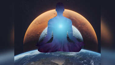 मनुष्य को अपना जीवन कैसे जीना चाहिए